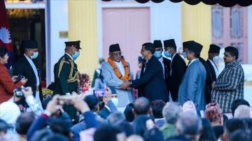 Nepal'in toy Başbakanı Pushpa Kamal Dahal kasem etti