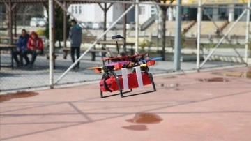 Öğrencilerin geliştirdiği drone aceleci hallerde önceki iane seti ulaştıracak