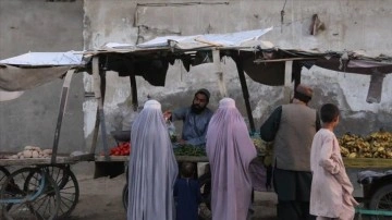 Pakistan'dan 'harekete geçilmezse Afganistan'da ekonomik çöküş yaşanabilir' uyar