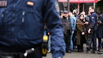 Paris saldırısının şüphelisi baştan gözaltına alındı