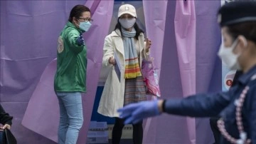 Pekin'de Omicron belirlenen olaya virüsün postadan bulaştığı encam sürüldü