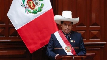 Peru'da Devlet Başkanı Castillo'nun görevden katılması talebi benimseme edilmedi