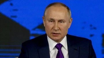Putin, Rusya vatandaşlarının Rusya dışındaki vezneci hesaplarına döviz yatırmalarını yasakladı