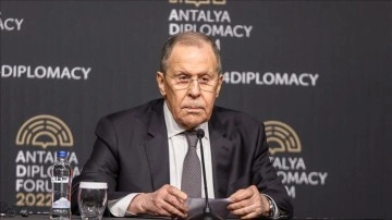 Rusya Dışişleri Bakanı Lavrov: Yaptırımları çözüp Batılılara katiyen yayımcı olmayacağız