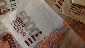 Rusya'da 'dost olmayan' dünya şirketlerine rubleyle borç ödemesi yapılacak