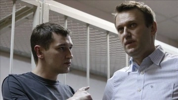 Rusya'da vakfedilmiş Aleksey Navalnıy'ın kardeşi arananlar listesine alındı