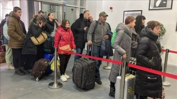 Sığınaklarda artan Ukraynalılar Türkiye'ye geldi