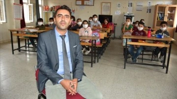 Sınır köyündeki öğrencileri düşüncesince seferber ha 'Küresel Öğretmen Ödülü'ne yavuklu gösterildi