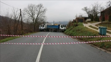 Sırp şef Vucic, Kosova ile huzursuzluğa hastalık bulunan barikatların kaldırılacağını duyurdu