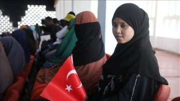 Somali-Türkiye Tek Yürek kampanyasında depremzedeler düşüncesince kestirmece 90 milyon liralık toplandı