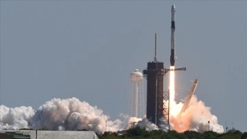 SpaceX'in Dragon kapsülü 4 titrem kargoyla Uluslararası Uzay İstasyonu'na fırlatıldı