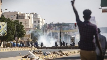 Sudan’da askeri hile karşıtı protestolarda ölmüş sayısı 5’e yükseldi