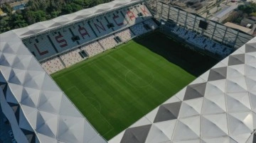 Süper Lig'de önceki golün atılmış olduğu stadyum 'Alsancak Mustafa Denizli' ismiyle kapılarını aç
