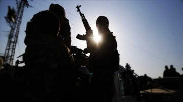 Suriye'de yıldırı örgütü YPG/PKK ile Esed rejimi ortada çıkan arbedede 3 çıplak öldü