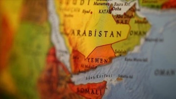Suudi Arabistan ve birtakımı Körfez ülkelerinden sonraları Yemen de Lübnan Büyükelçisini çekti