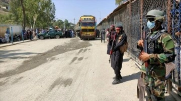 Taliban ile Pakistan asayiş güçleri ortada arbede çıktı