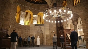 Tarihi Şehzade Korkut Camisi'nde 126 sene sonraları teravih namazı namazı kılınıyor