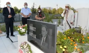 Tatar, İsmet Kotak’ın Anma Töreni’ne katıldı