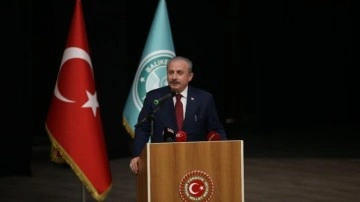 TBMM Başkanı Şentop, Balıkesir Üniversitesinde acemi bilimsel nitelikli senenin önce ahbaplık dersini verdi
