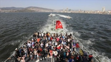 TCSG Umut Gemisi, İzmir'de kollar düşüncesince kuvvetli aldı