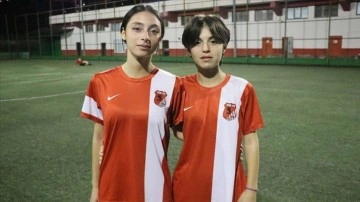 Tek er bezi ikizi kız kardeşlerin amacı futbolda ulusal forma
