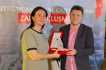 TGRT Haber Yayın Planlama Şefi Gökhan Özbek’e Azerbaycan medyasından ödül