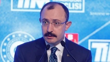 Ticaret Bakanı Muş: Türkiye imal ederek ve ürettiğini ülke dışına ihraç ederek büyümeye bitmeme ediyor