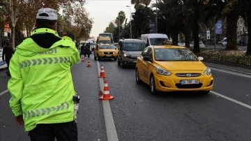 Trabzonspor'un bökelik kutlamaları zımnında İstanbul'da bazısı yollar trafiğe kapatılac