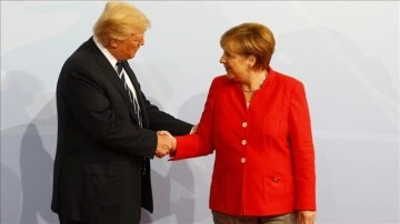 Trump, Rusya'ya bağımlılık dair uyardığı Merkel'e 'beyaz bayrak' gönderdiği