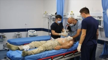 TSK Trablus'taki birlik kuvvetli hastanede Libyalı düzenlilik personeline afiyet hizmeti veriyor