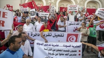 Tunus’ta Cumhurbaşkanı Kays Said’e dayanak noktası gösterisi