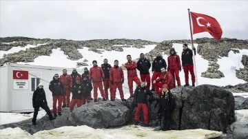 Türk bilim adamları 'beyaz kıta'daki evi Horseshoe Adası'nda