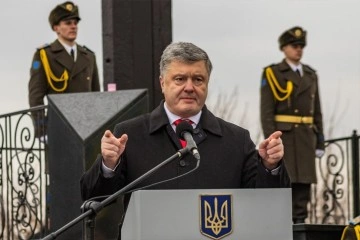 Ukrayna eski Devlet Başkanı Poroşenko’ya 35 milyon dolar