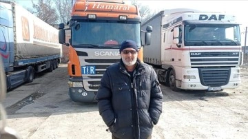 Ukrayna'da bekleyişlerini sürdüren Türk tır sürücüleri yaşadıklarını anlattı