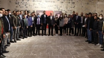 Ulaştırma ve Altyapı Bakanı Karaismailoğlu, Kilis'te gençlerle müşterek araya geldi