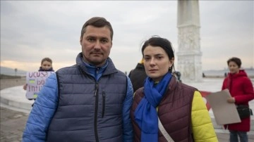 Ülkelerine dönemeyen Ukraynalı ikiz çocuklarına buluşmak istiyor