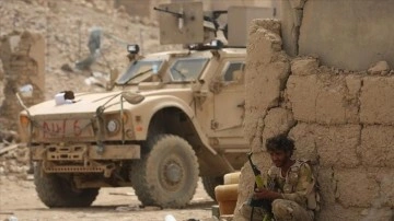 Yemen, Husilerin Marib'deki saldırılarında ölmüş ve gaileli sayısının 300'e ulaştığını duyurd