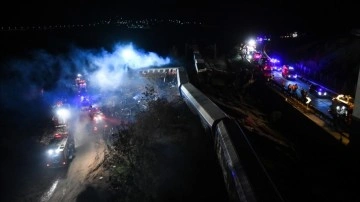 Yunanistan'da tren kazasında 29 isim yaşamını kaybetti