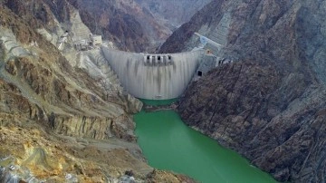 Yusufeli Barajı ve HES'te su düzeyi 45 mt. oldu
