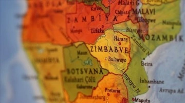 Zimbabve, salgının esasen beri boğunuk bulunan yağız sınırlarını açtı