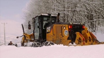 Zonguldak'ta kardan kapanan 110 köy yolu ulaşıma açıldı
